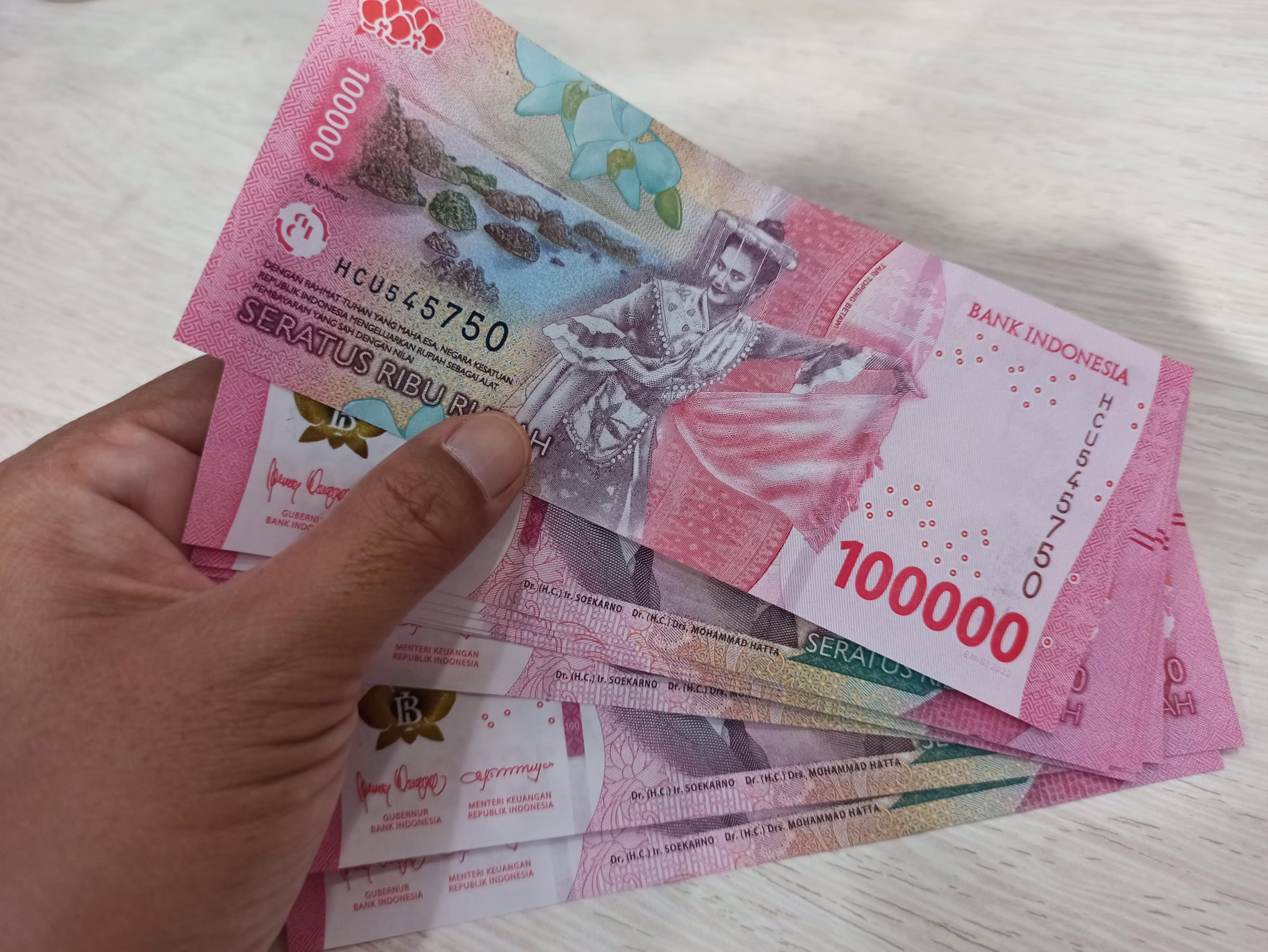 Segini Gaji Manajer Kopdes Merah Putih yang Direkrut PT Agrinas – Status BUMN dengan PKWT